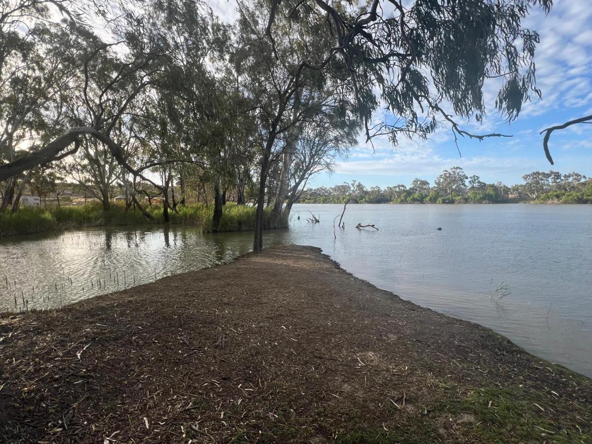 Lake Bywater Cottage Walker Flat ภายนอก รูปภาพ