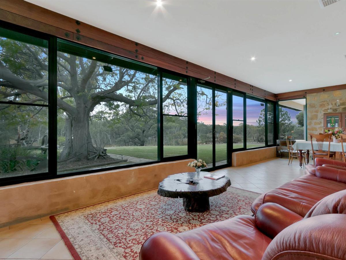 Lake Bywater Cottage Walker Flat ภายนอก รูปภาพ