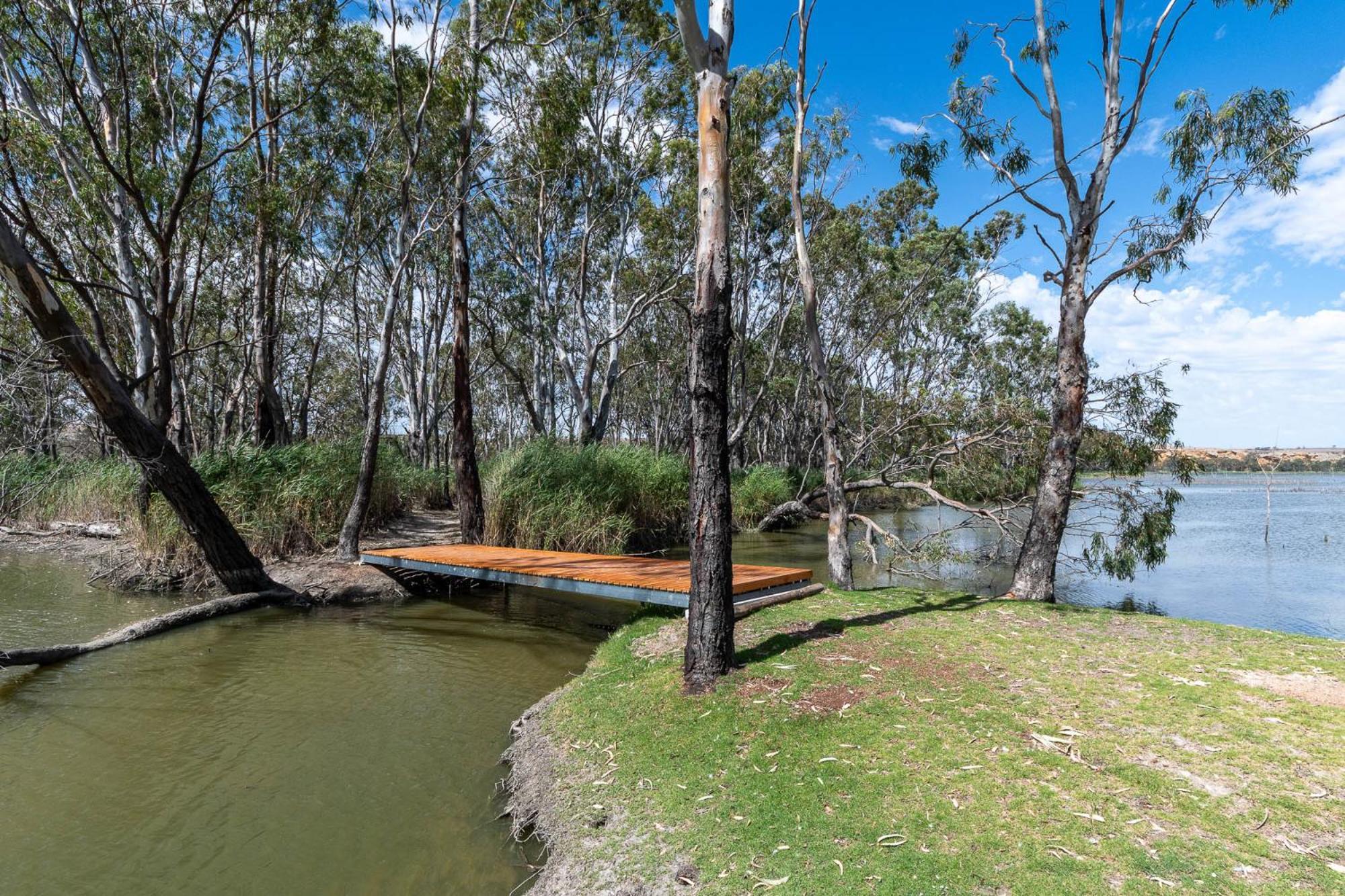 Lake Bywater Cottage Walker Flat ภายนอก รูปภาพ