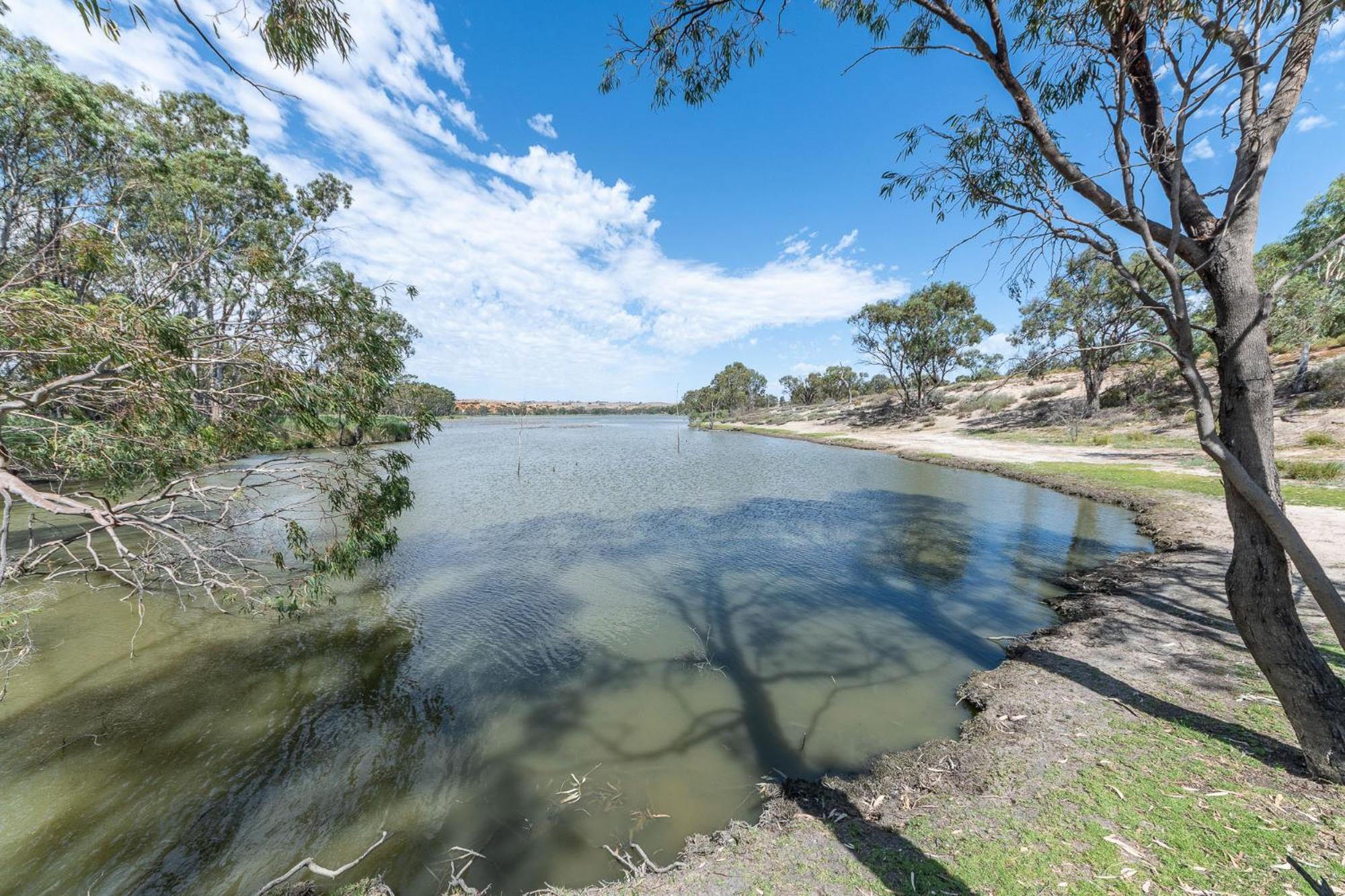 Lake Bywater Cottage Walker Flat ภายนอก รูปภาพ
